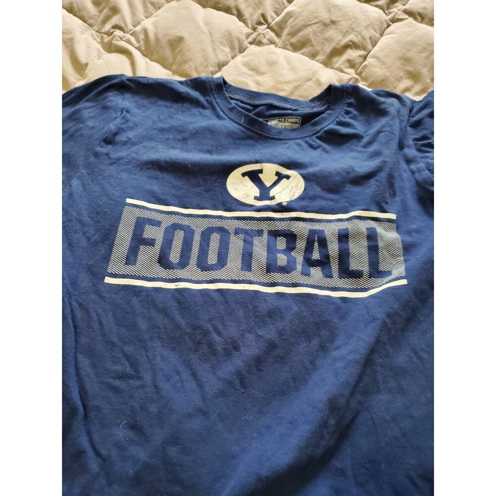 BYU Cougars Youth M & L Shirst Lot of 4 Football Rise Y Qualtrics Sports Camps - Picture 8 of 15